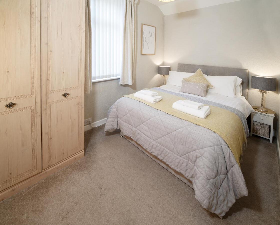 Mode - The Old School House Apartman Lytham St Annes Kültér fotó