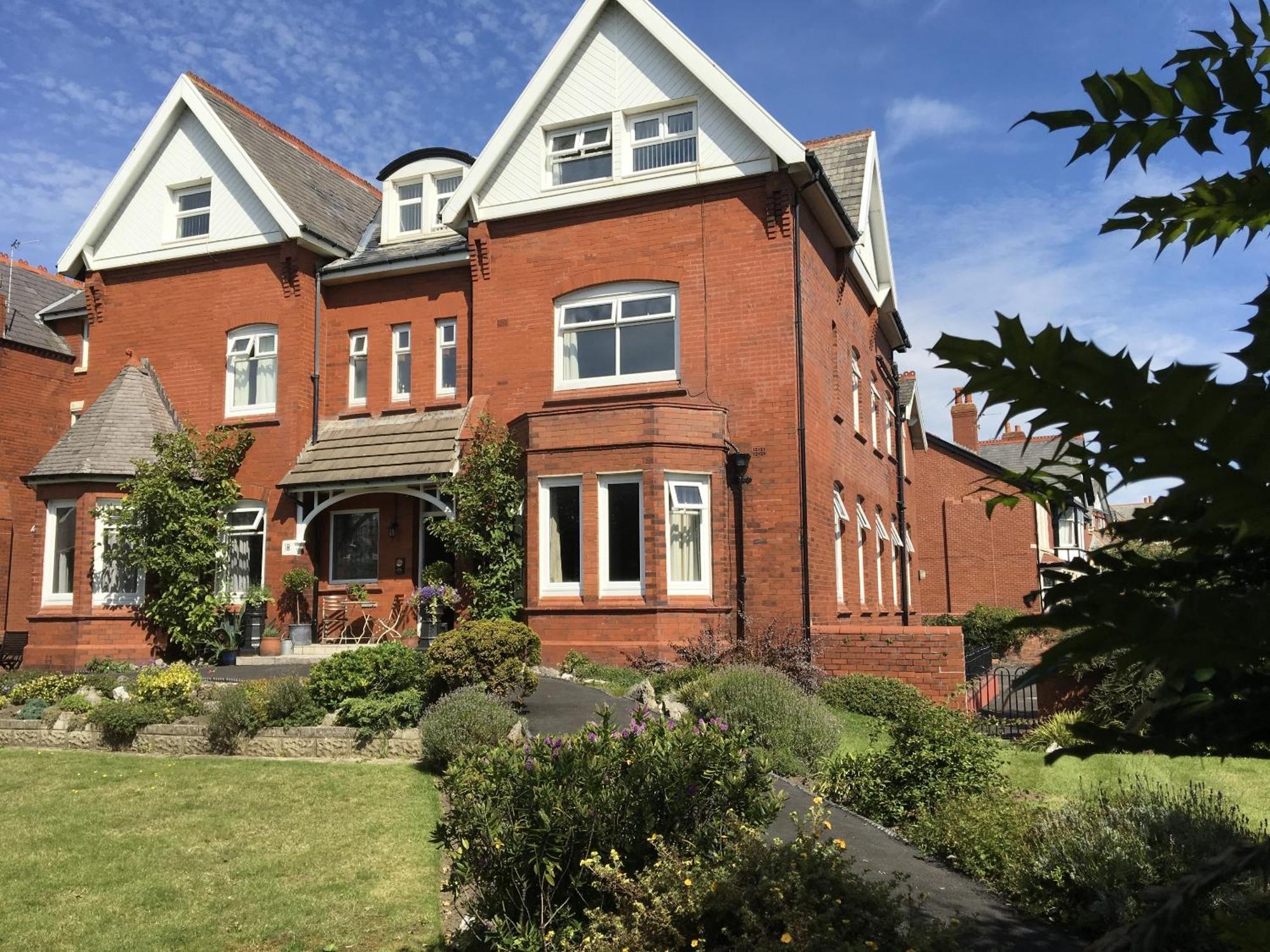 Mode - The Old School House Apartman Lytham St Annes Kültér fotó